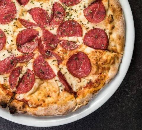Salami Pizza